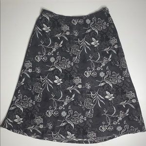 Laura Scott Floral Skirt Gray/Black/White Sz 12